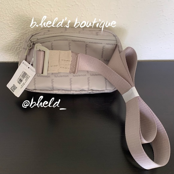 lululemon Everywhere Belt Bag in Wordmark Grid Mini Raw Linen OS (1L) New NWT - Picture 6 of 15